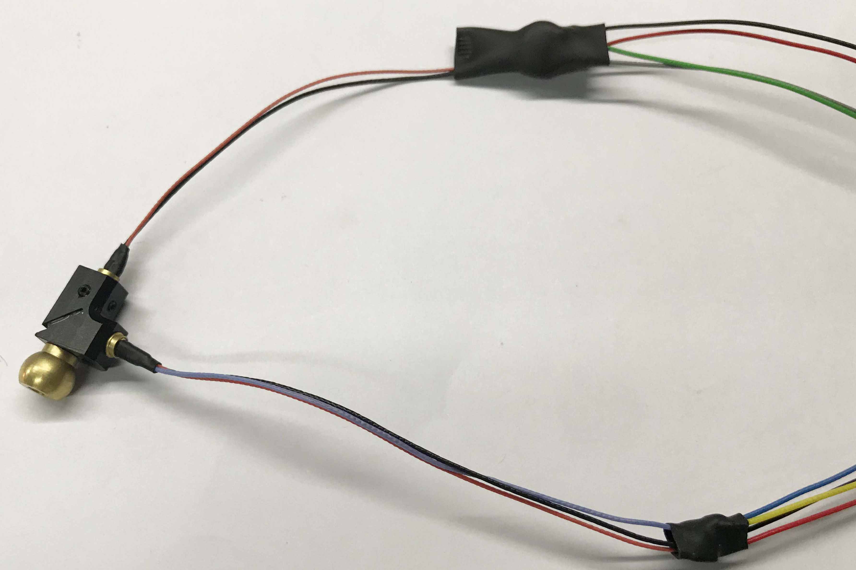 Aimlaser专利设计的同轴双光束激光模块